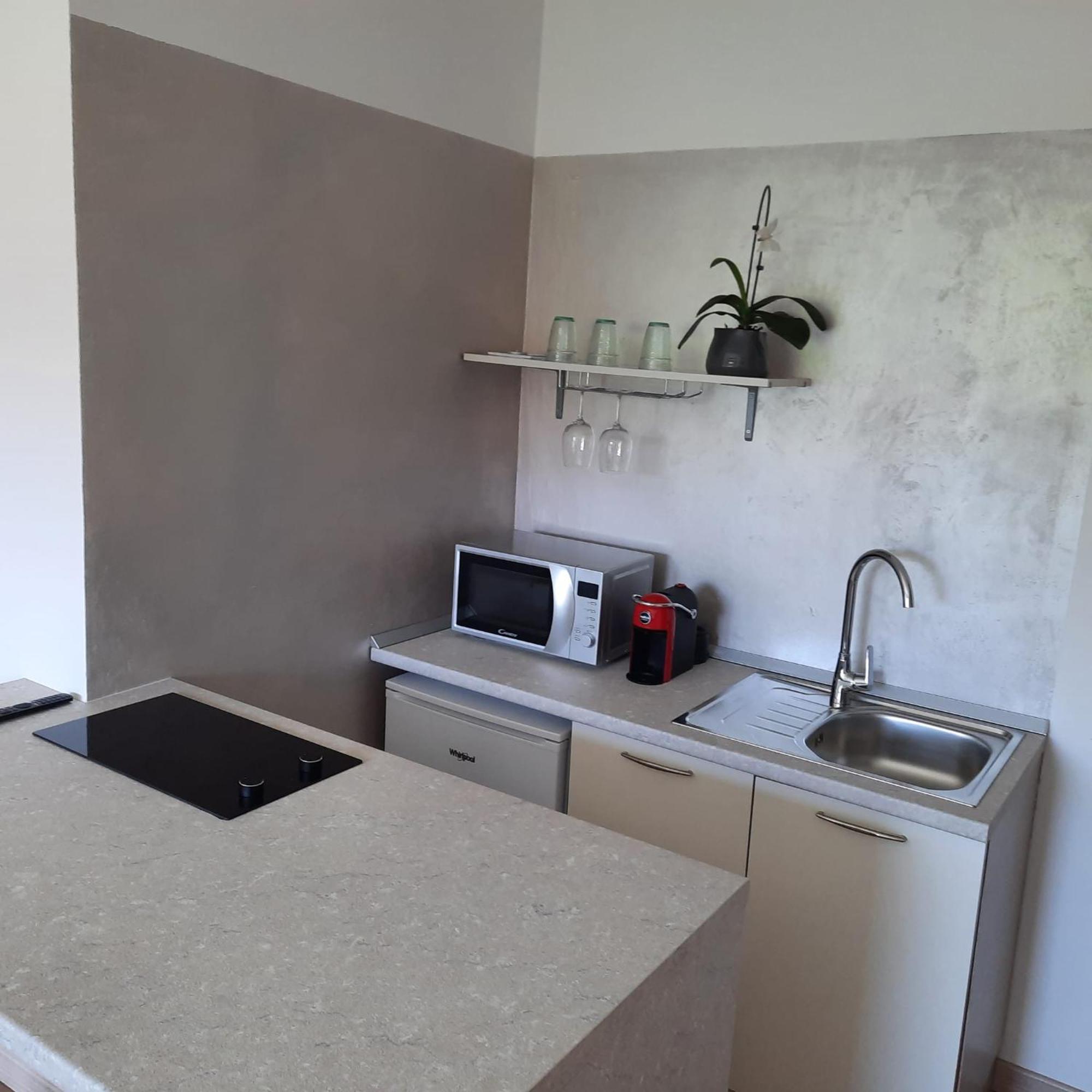 Sprio House Apartment โอเมญา ภายนอก รูปภาพ